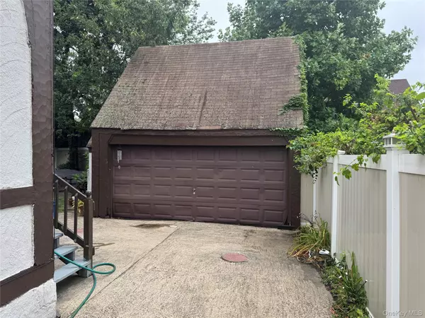 Addisleigh Park, NY 11433,112-26 176th ST
