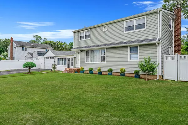 Franklin Square, NY 11010,1031 Jerome RD
