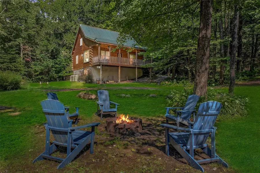 353 John Davis RD, Call Listing Agent, PA 18443