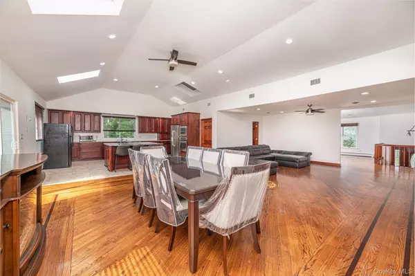 Warwick, NY 10990,30 N Lynn ST