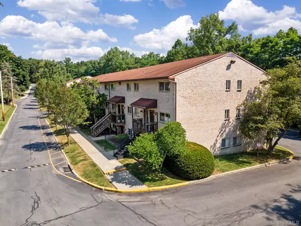 Poughkeepsie, NY 12603,26 Cooper RD #813