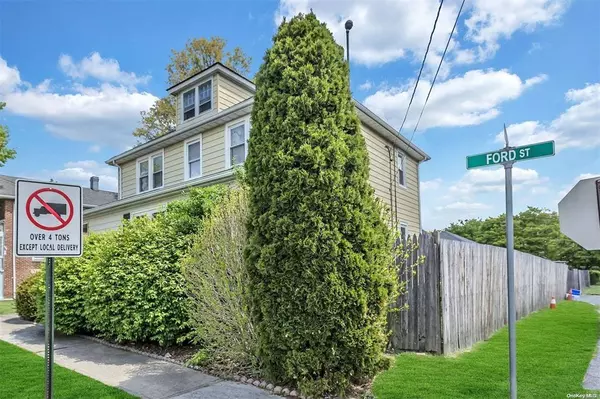 Glen Cove, NY 11542,29 Ford ST