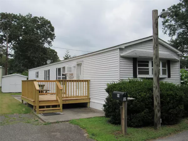 Riverhead, NY 11901,37-101 Hubbard AVE
