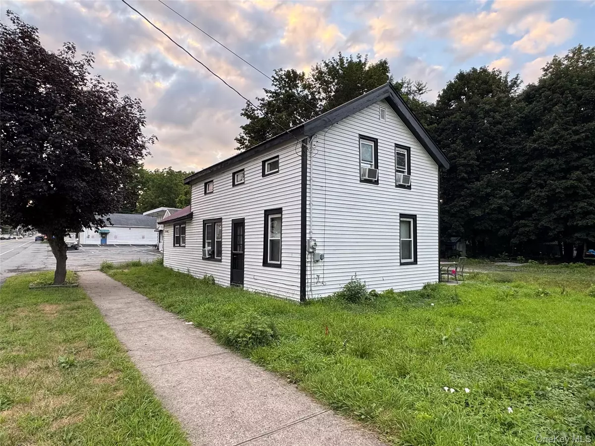 Wurtsboro, NY 12790,56 Sullivan ST