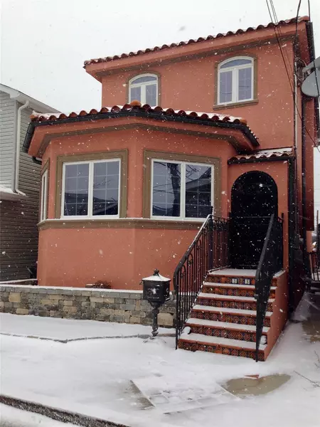 33 W 13th RD, Broad Channel, NY 11693