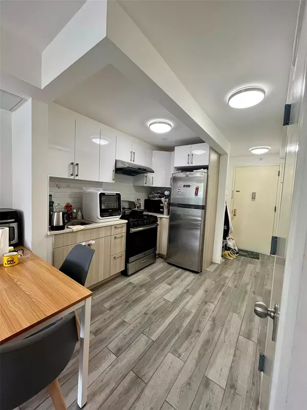 Brooklyn, NY 11220,869 57th ST #205