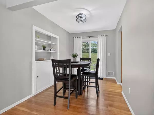 Nanuet, NY 10954,5 Tennyson DR
