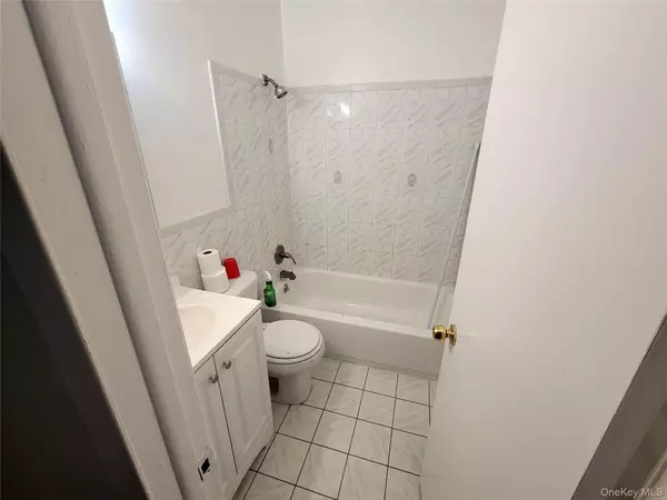 Mount Vernon, NY 10553,142 N Columbus AVE #2