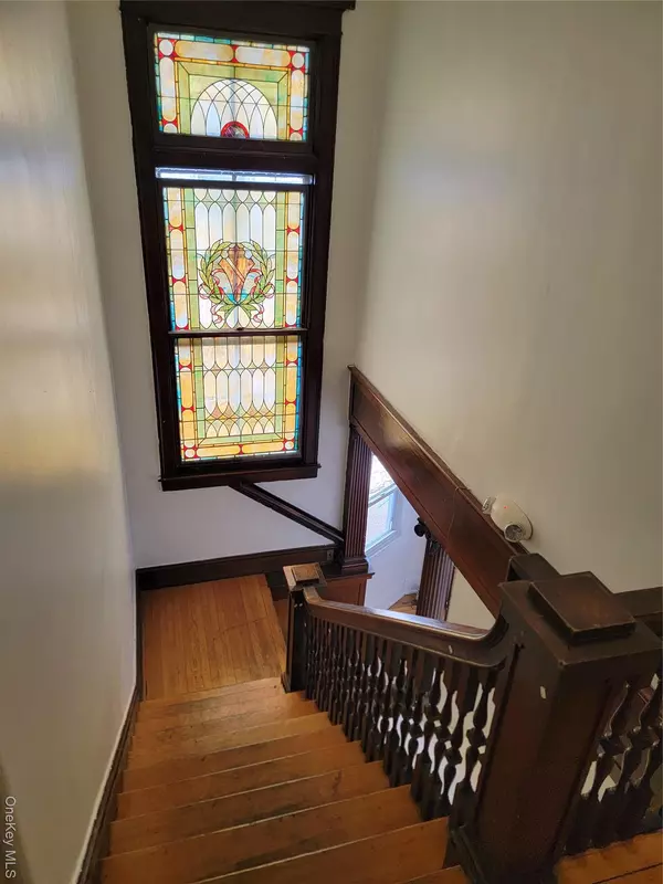 Mount Vernon, NY 10553,142 N Columbus AVE #2