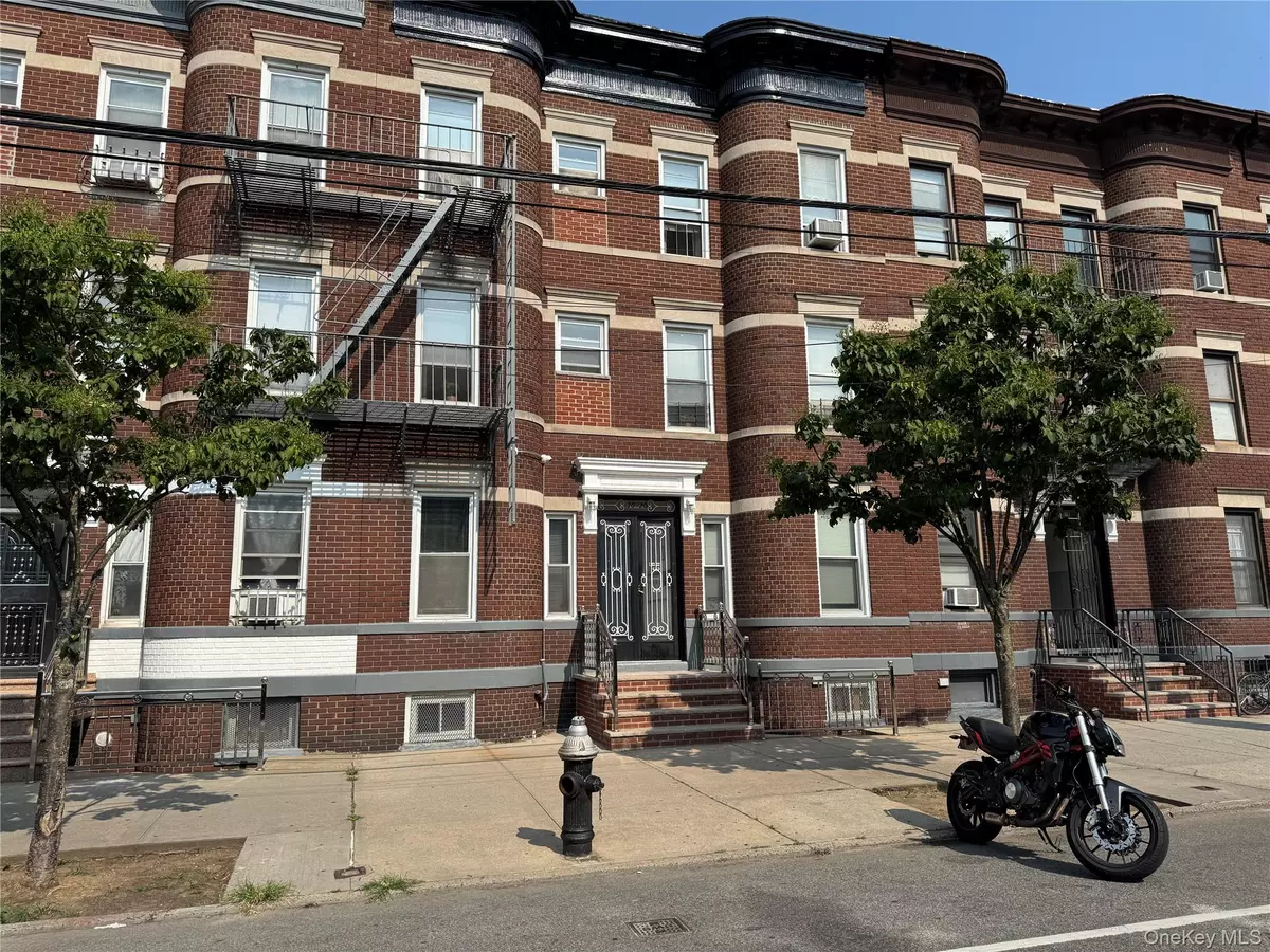 Astoria, NY 11103,30-20 43rd ST