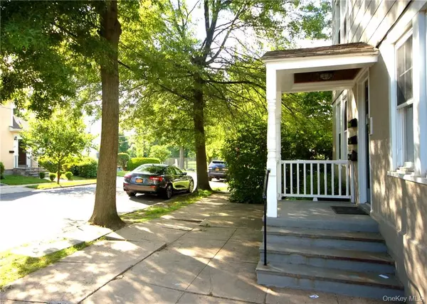 Mamaroneck, NY 10543,221 Jensen AVE #3