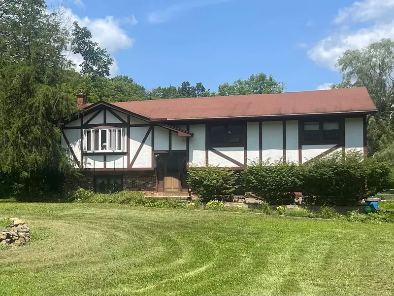 75 Bedell DR, Port Jervis, NY 12771
