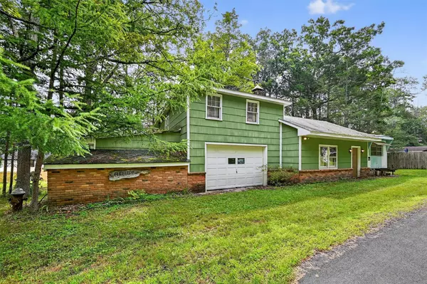 Glen Spey, NY 12737,102 Delaware TRL