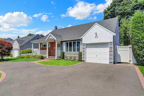 Merrick, NY 11566,217 Camp AVE