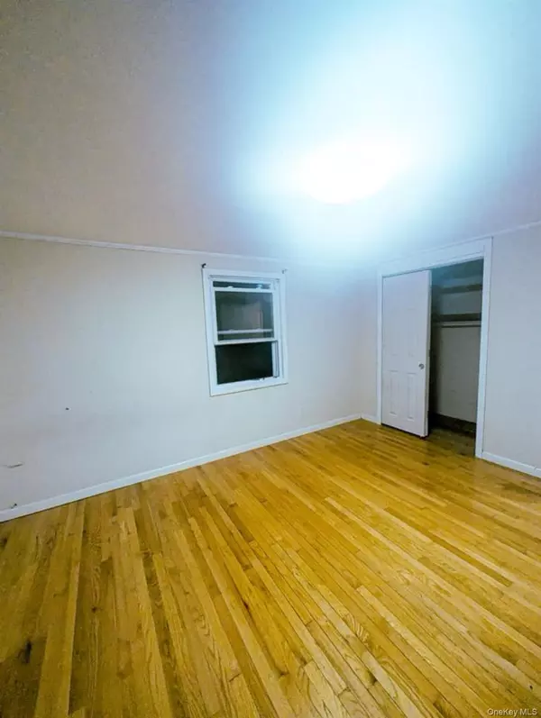 Elmont, NY 11003,23841 116th RD