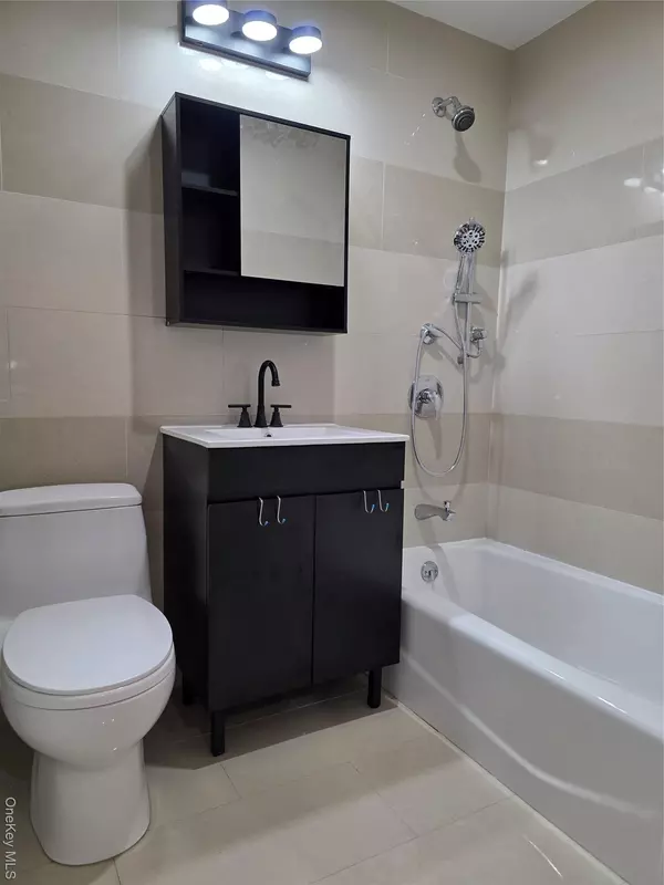 Flushing, NY 11358,3641 169th ST ##2F