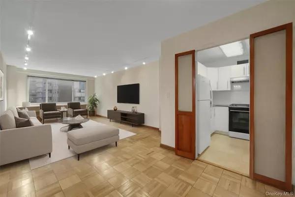 New York (manhattan), NY 10028,401 E 86 #8D