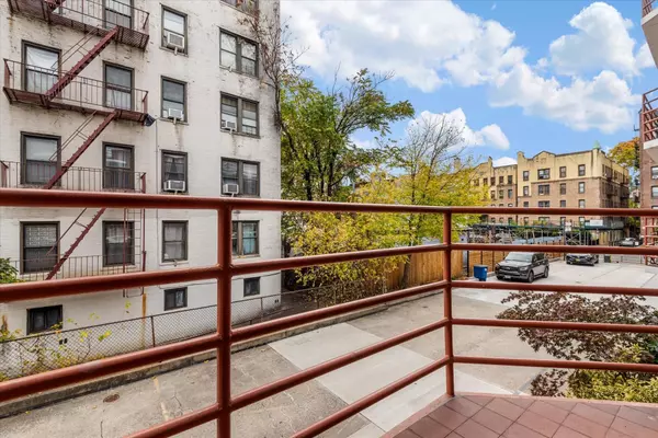 Kew Gardens, NY 11415,119-40 Metropolitan AVE #G2
