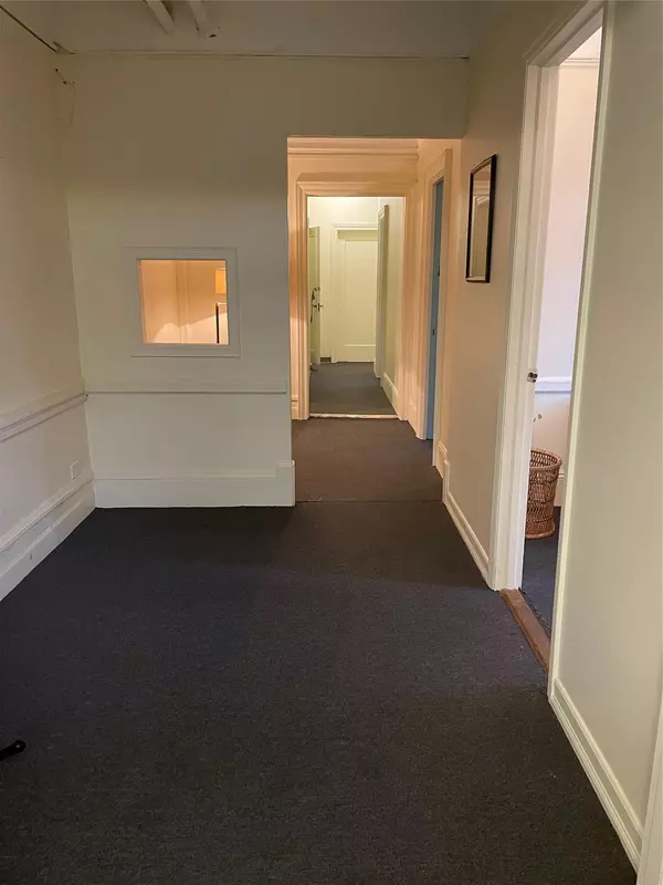 Bronx, NY 10467,3304 Steuben AVE #1