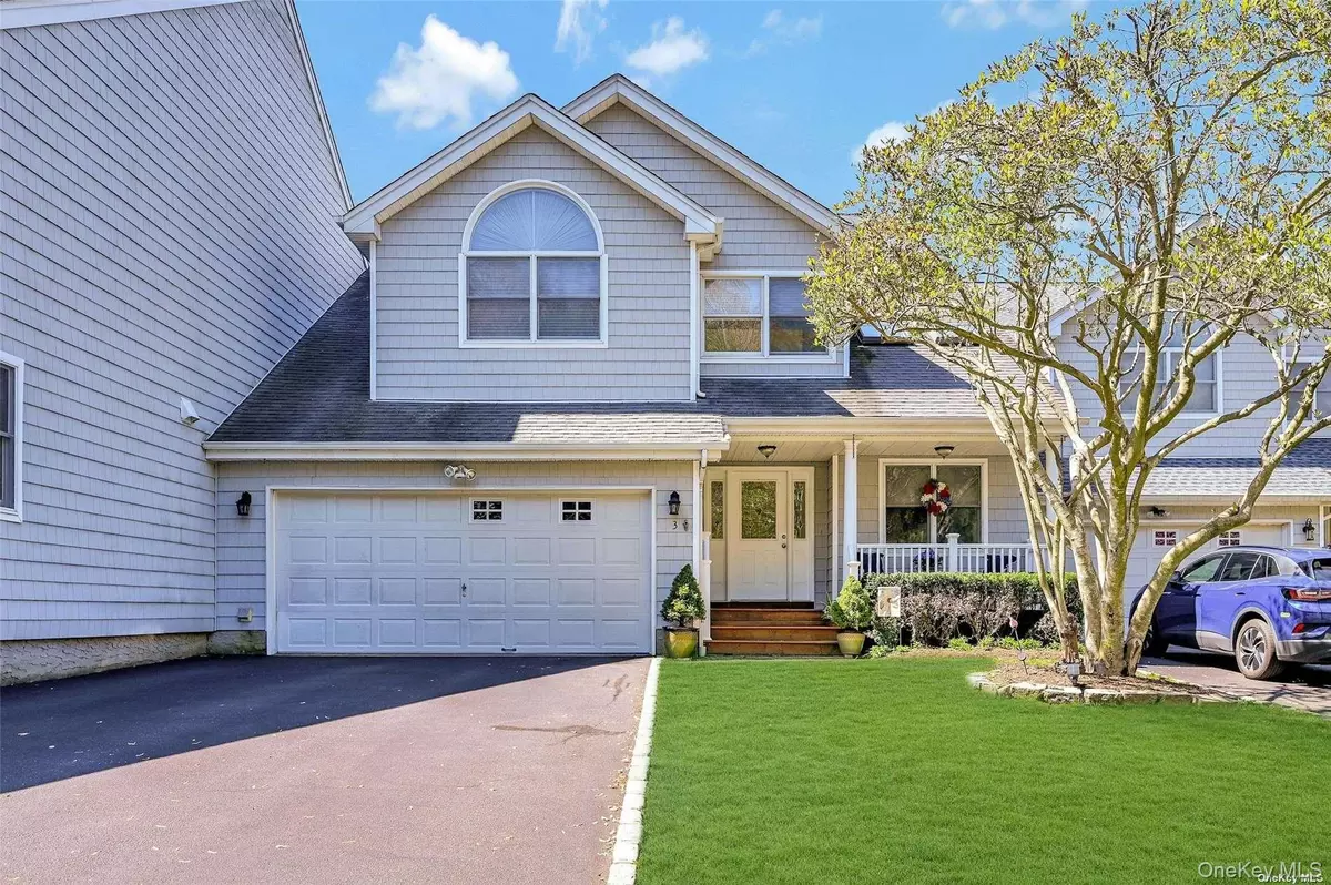 Centerport, NY 11721,3 Crescent CT #3