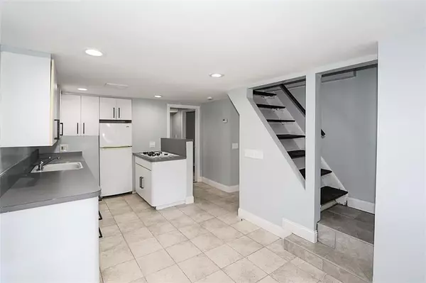 Smithtown, NY 11787,26 Thomas PL