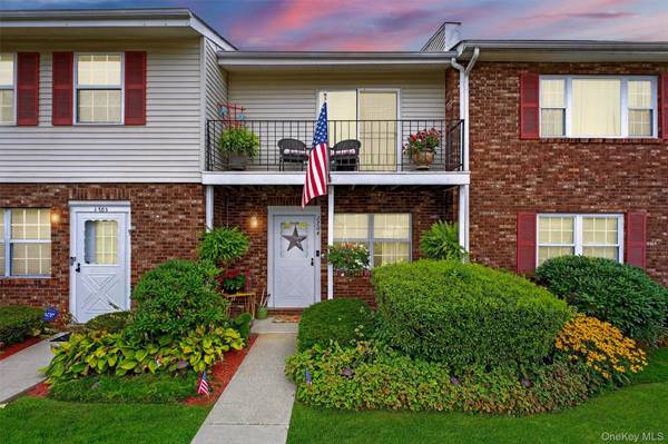 276 Temple Hill RD #1704, New Windsor, NY 12553