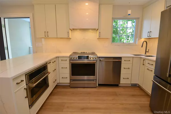 Eastchester, NY 10709,137 Hillside PL