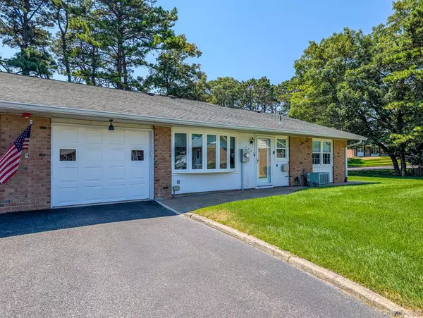 Ridge, NY 11961,298A Cardiff CT #A
