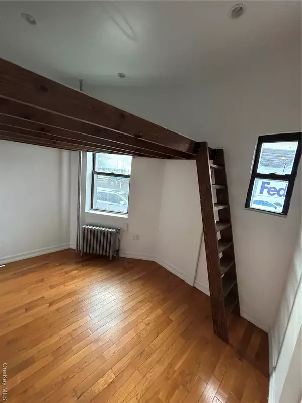 Brooklyn, NY 11222,151 Kingsland AVE #1F
