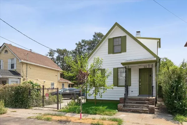Staten Island, NY 10304,315 Oder AVE
