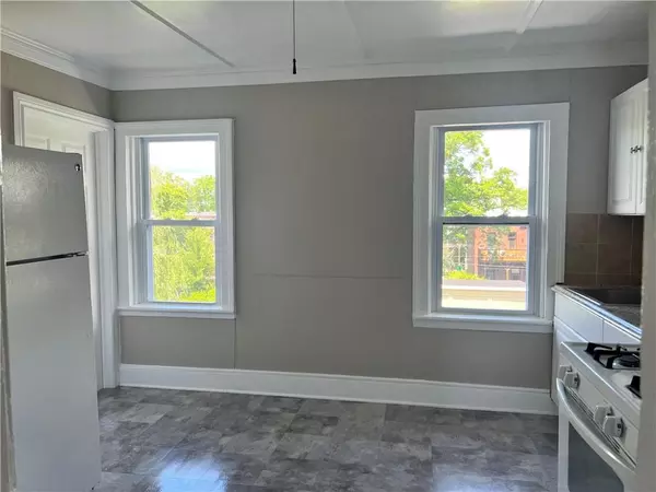 Beacon, NY 12508,12 Dewindt ST