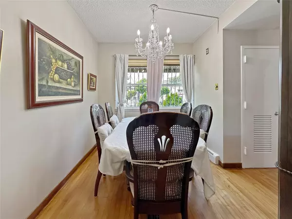 Bronx, NY 10459,1192 Fox ST