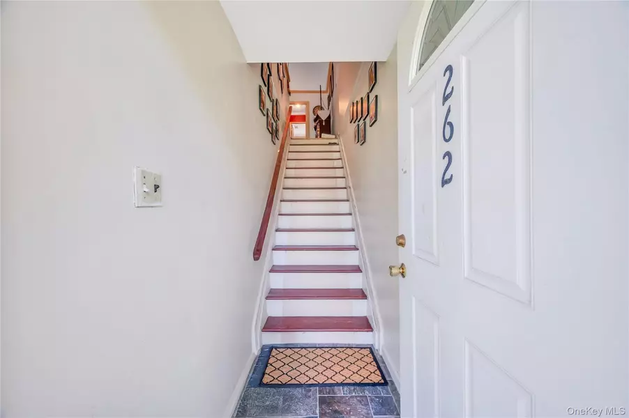 262 Artist Lake DR, Middle Island, NY 11953