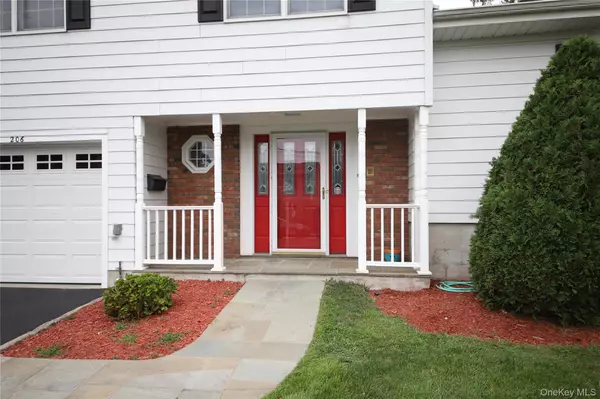 Hawthorne, NY 10532,206 Myrtle AVE