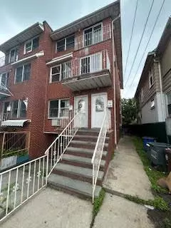 9-15 College PL, College Point, NY 11356