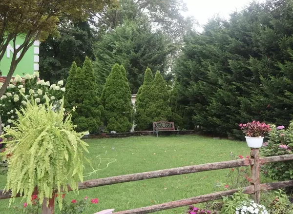 Central Islip, NY 11722,214 Tree AVE