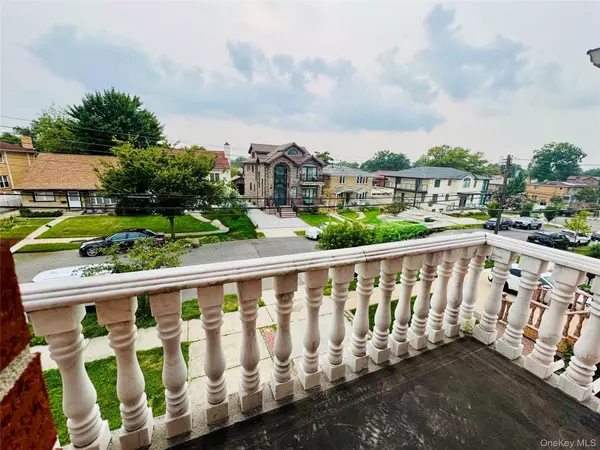 Bayside, NY 11364,64-21 230 ST #2nd FL