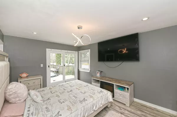 Huntington, NY 11743,5 Shadywood CT