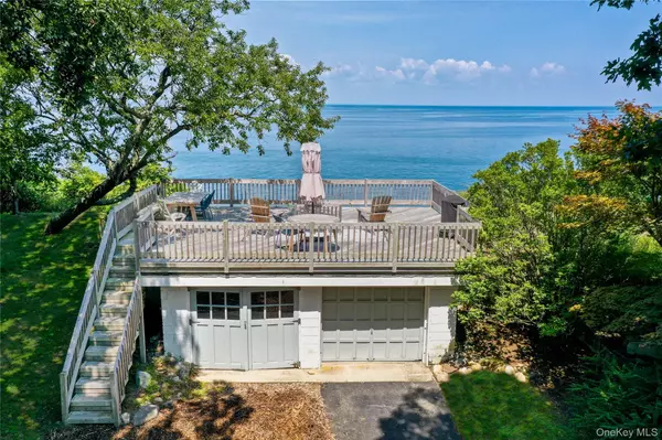 Rocky Point, NY 11778,41 Culross DR