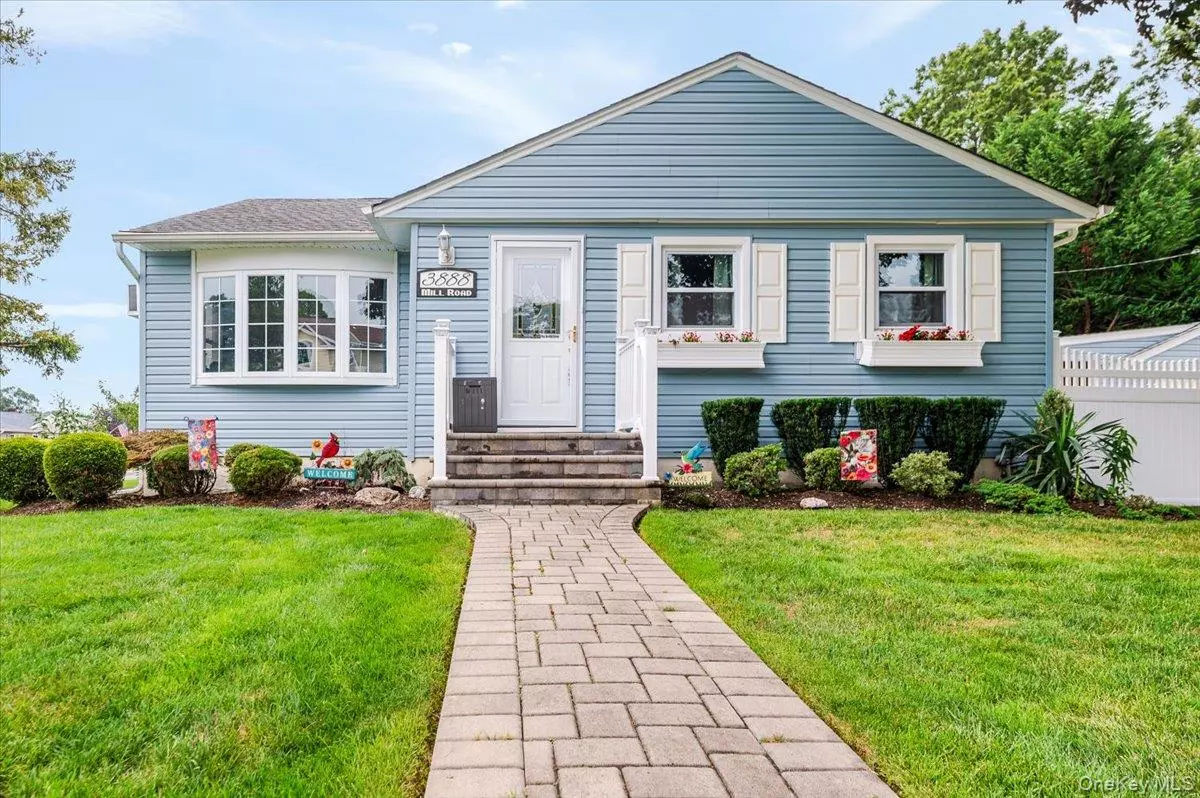 Seaford, NY 11783,3888 Mill RD