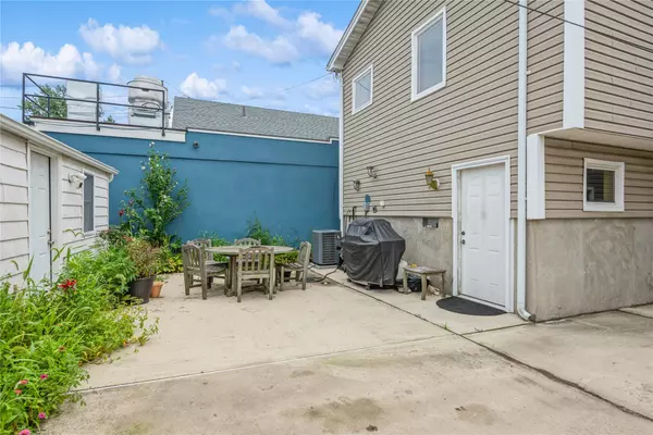 Bayville, NY 11709,347 Bayville AVE