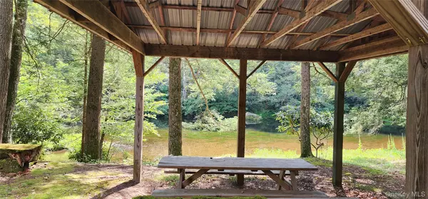 Woodridge, NY 12789,24 Hideaway DR