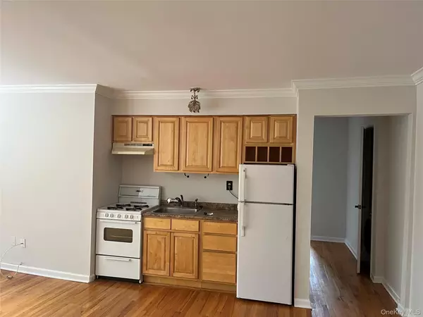 Pearl River, NY 10965,239 N Middletown RD #A