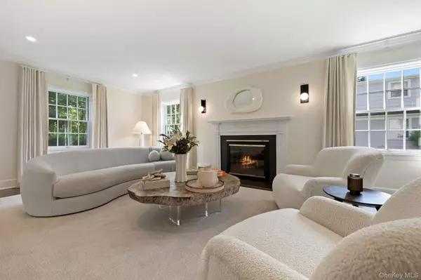 Scarsdale, NY 10583,8 Varian LN