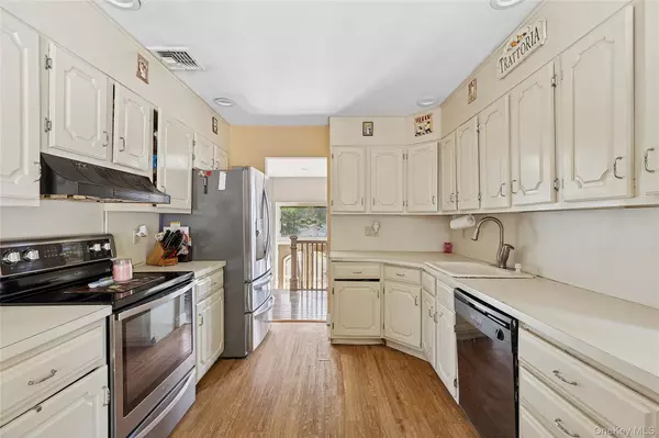 Nesconset, NY 11767,8 Hayes ST