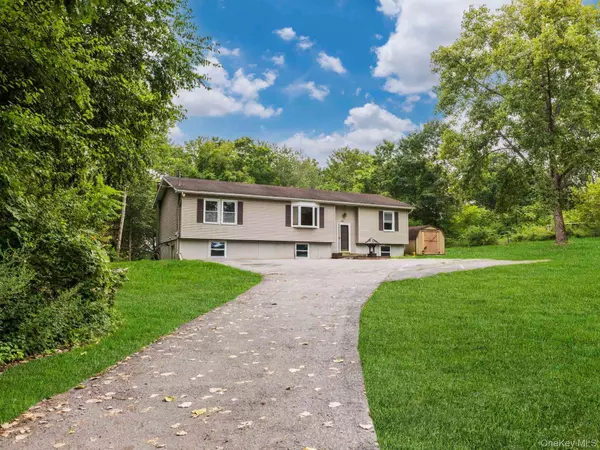 399 New Paltz RD, Highland, NY 12528