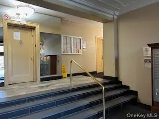 Kew Gardens, NY 11415,83-52 Talbot ST #3-J