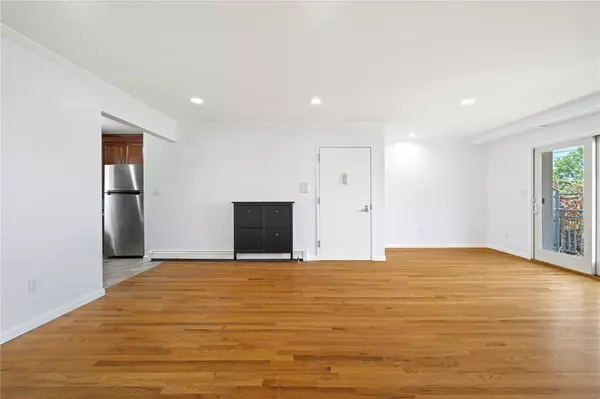College Point, NY 11356,12206 25th AVE #2A