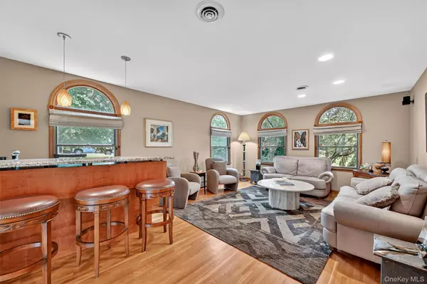 New City, NY 10956,10 Carlton CT