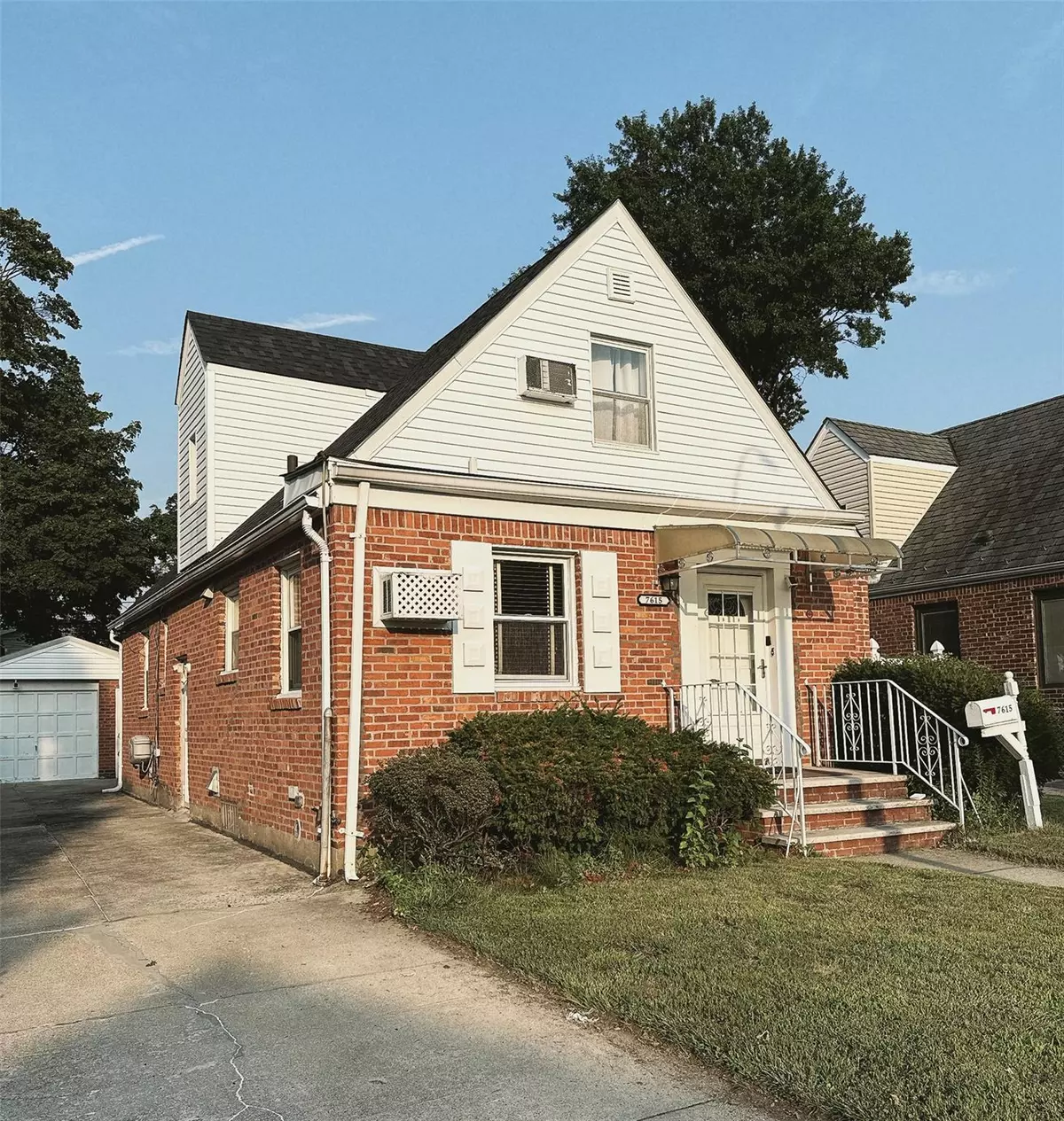 Fresh Meadows, NY 11366,7615 172nd ST
